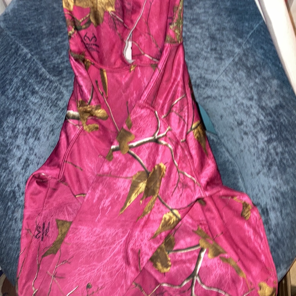 Realtree Hoodie - Picture 2 of 3
